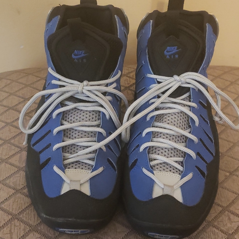 Men's sneaker